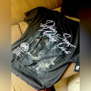 Brand new unworn Darc sport Tee. For men or women. Size medium.